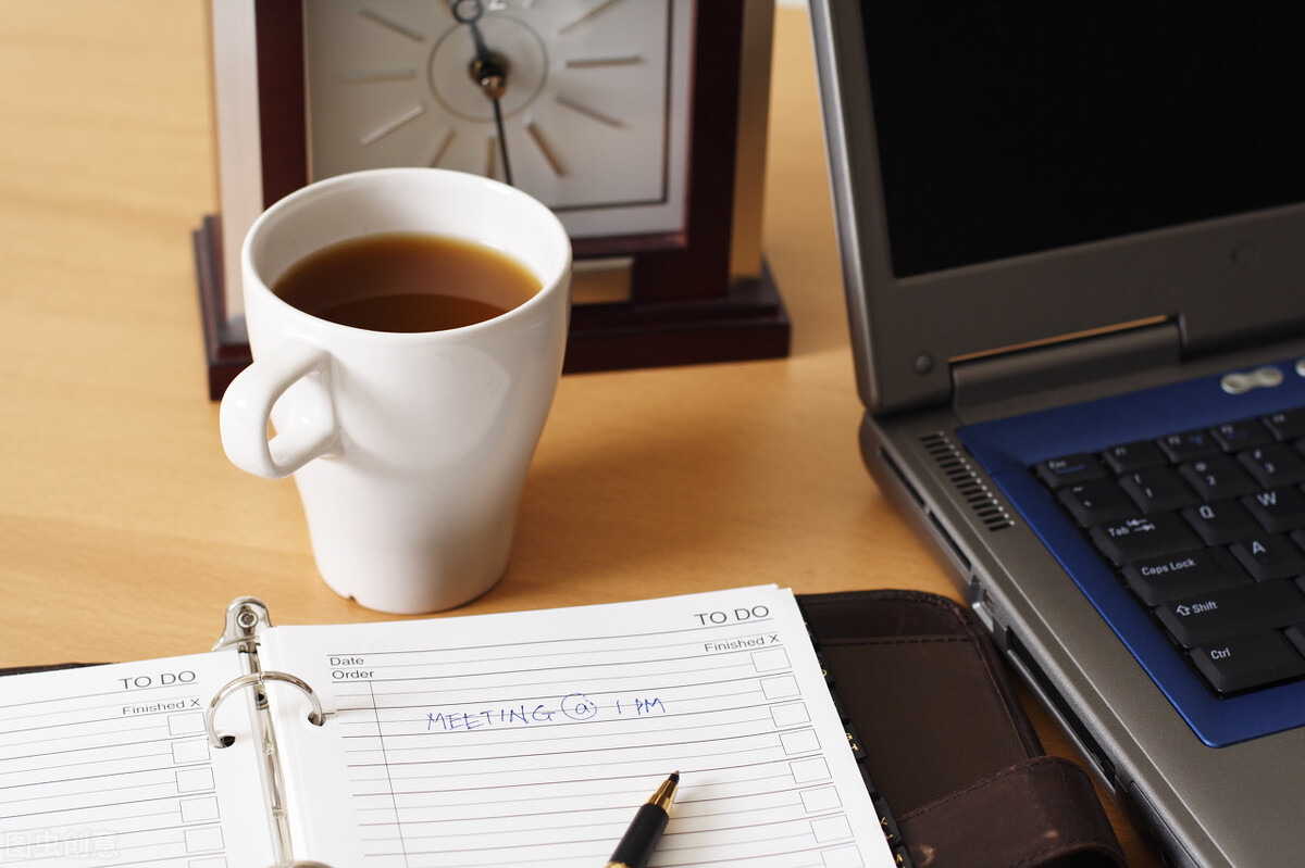 自媒体做好真的能月入过万吗,自媒体怎么能月入上万