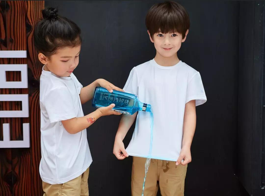 不怕水洗的重磅t恤,白小t防污t恤不怕脏