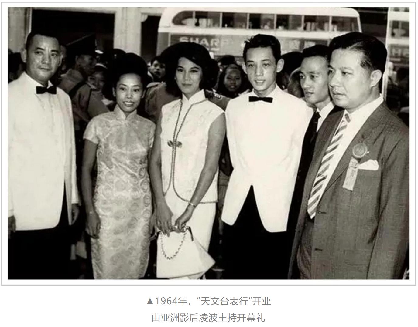 29岁公司上市38岁破产欠巨债，他靠什么活成了香港的一尊大神