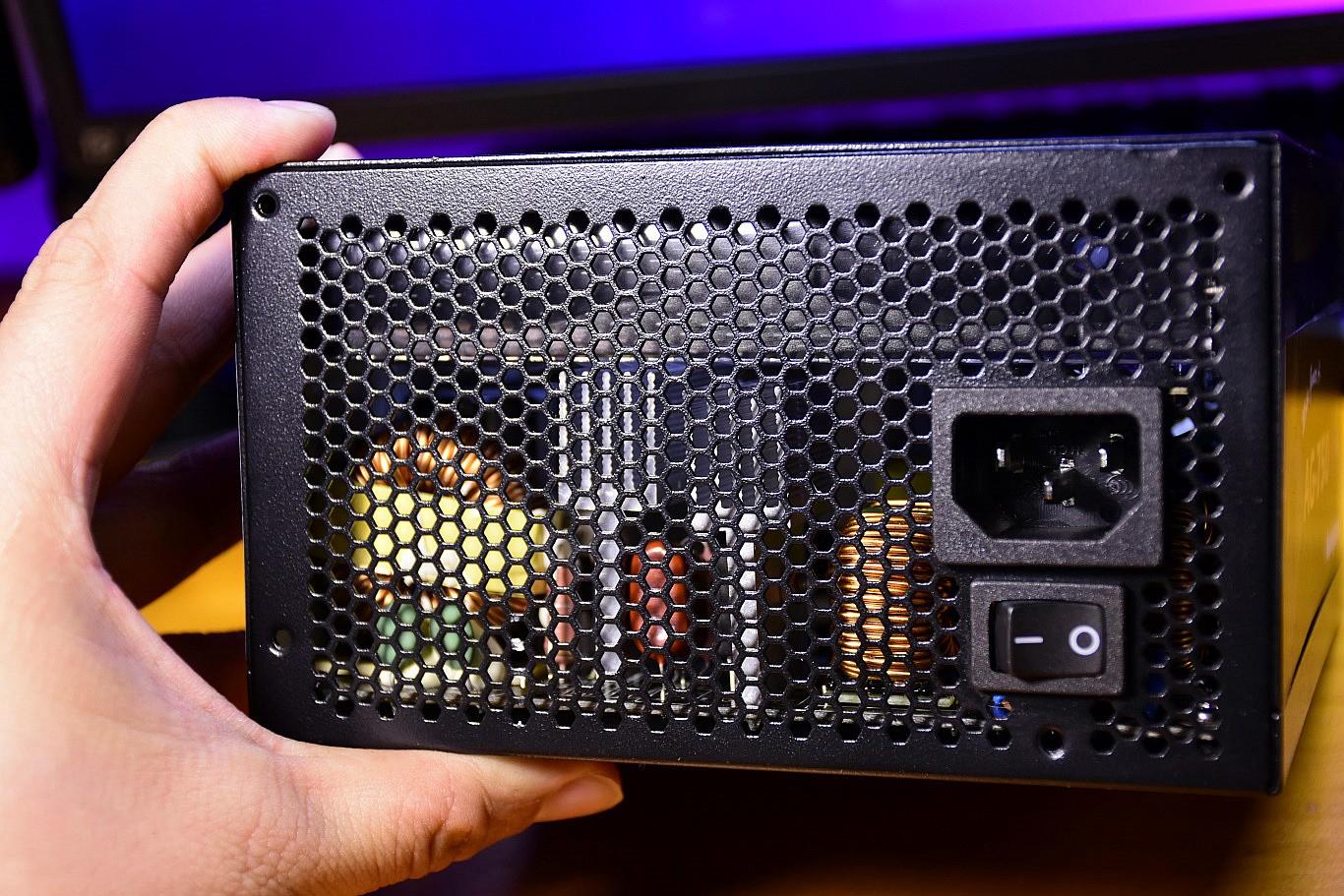 艾湃电竞ag-750m为什么这么便宜,艾湃电竞电源ag和an