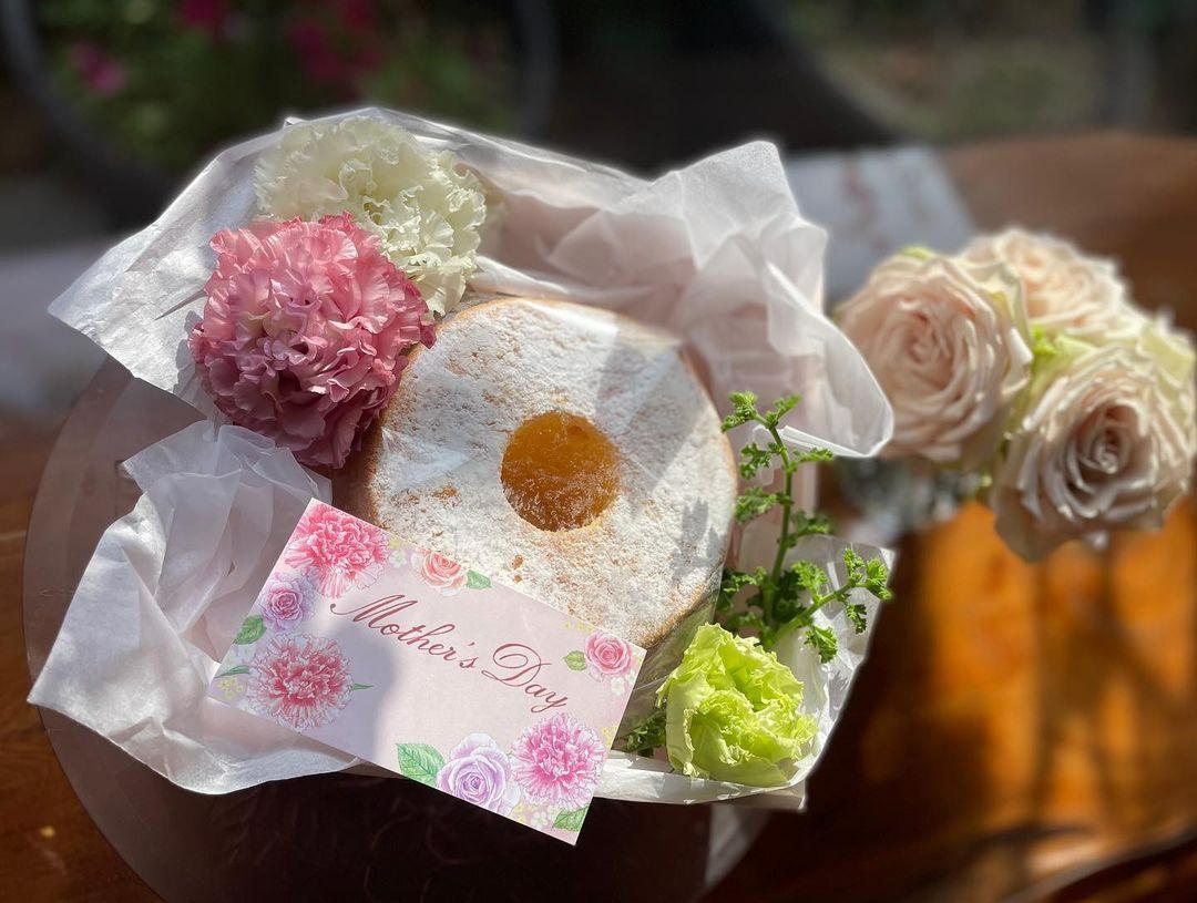 简单款式的母亲节蛋糕图片,六种不同口味母亲节蛋糕