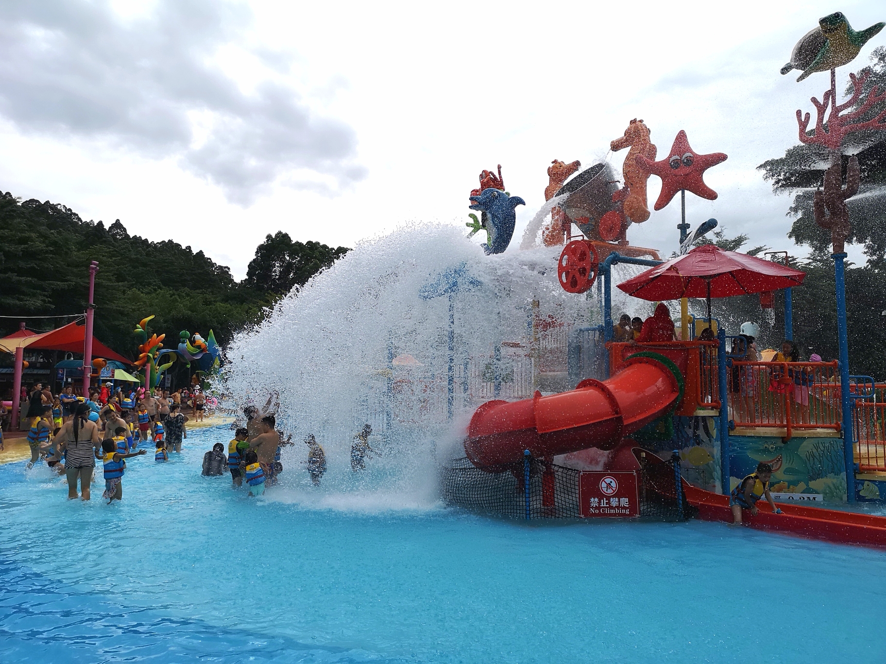 广州长隆水上乐园最新游玩攻略,广州长隆水上乐园游玩全攻略