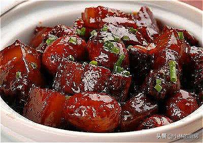 红烧肉不起泡的方法,红烧肉怎么不会上色