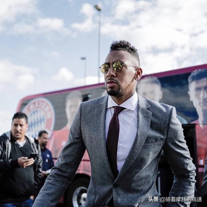 足球先驱人物,足球新时代的领军人物