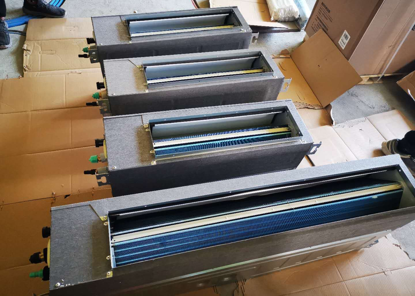 如何选择普通空调和中央空调,普通空调和中央空调哪个更省钱