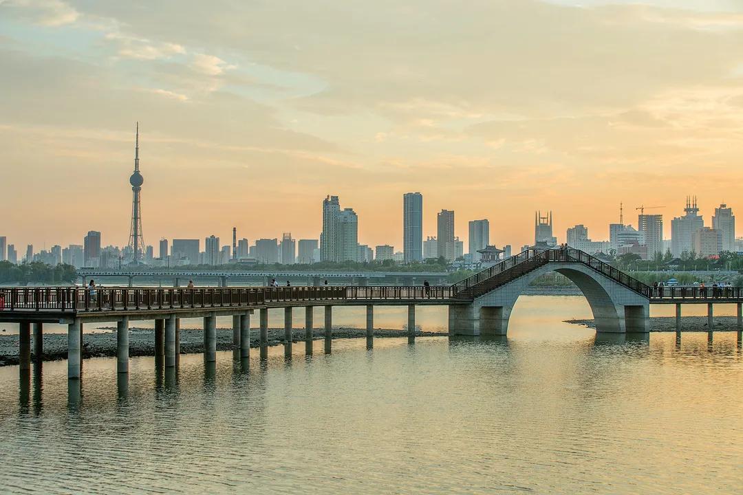 洛阳有收藏玉器的地方吗,洛龙区游玩收藏榜