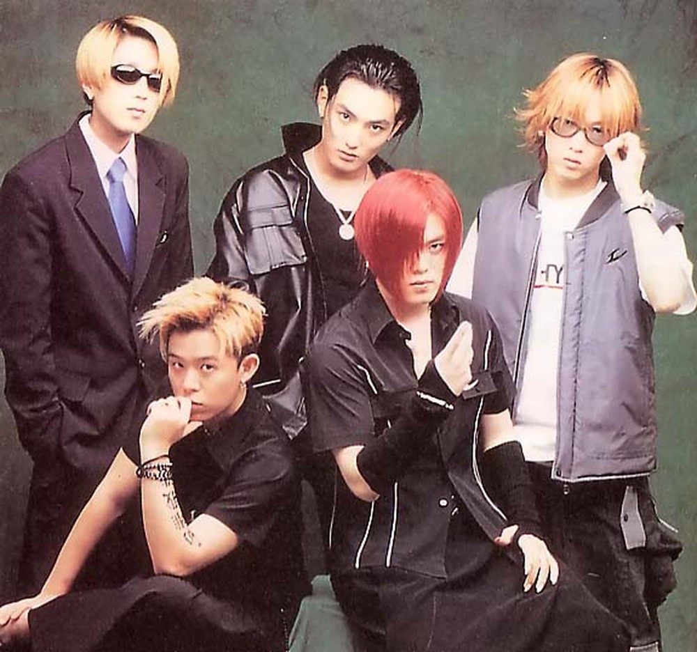 染发、穿环不准上台：20年前韩国偶像「五*禁大**忌」李孝利也经历过