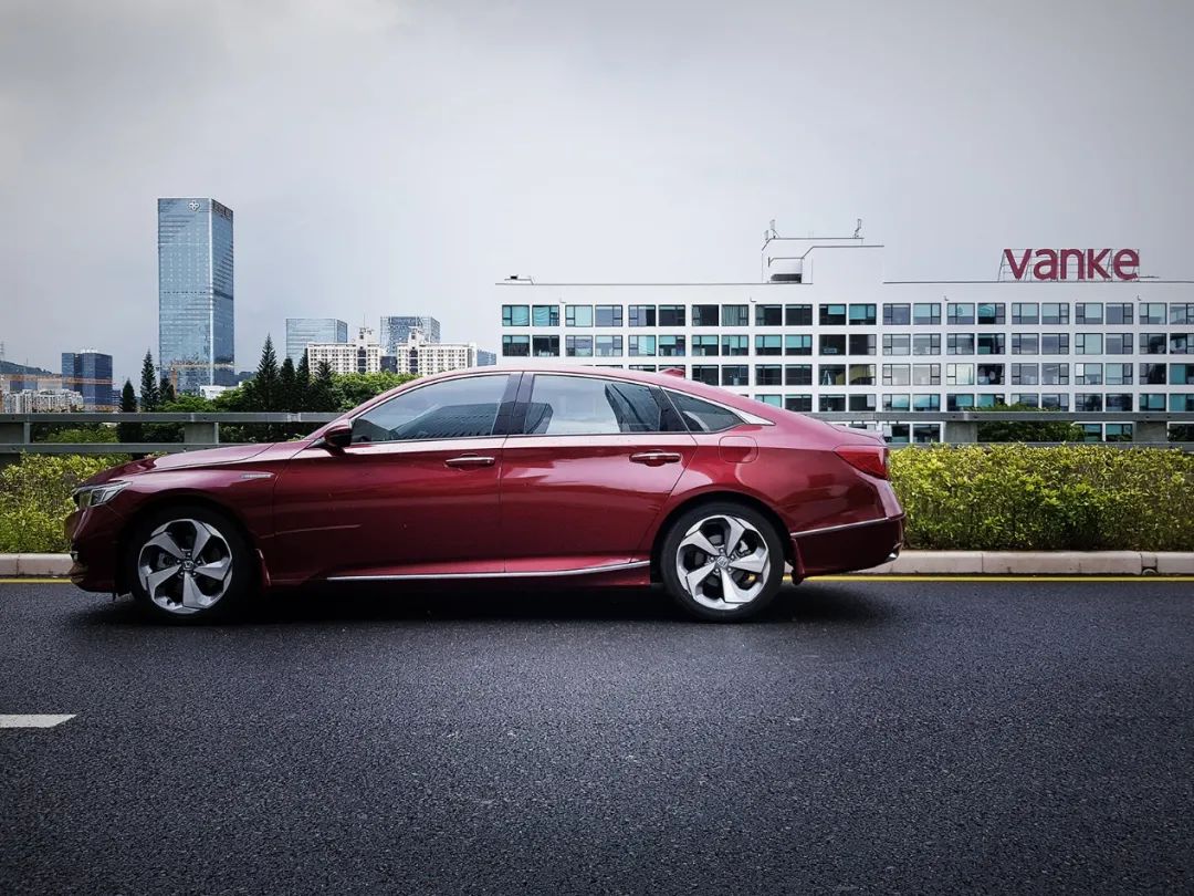 销量最好的混动中型车，为什么是雅阁？