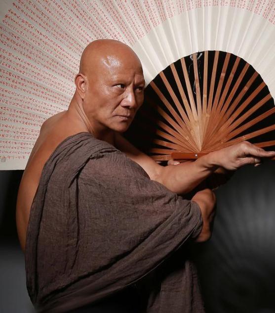 心狠手辣容嬷嬷，德艺双馨李明启，我们欠她的一个道歉