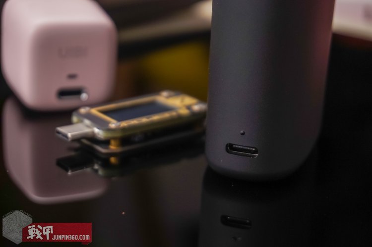 开启无线充电时代，OLIGHTBaton3手电尊享版