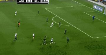 阿根廷队梅西精彩瞬间,阿根廷队梅西最精彩的一次比赛