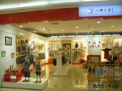 最新童装店双门头装修效果图,童装店怎么装修才有顾客