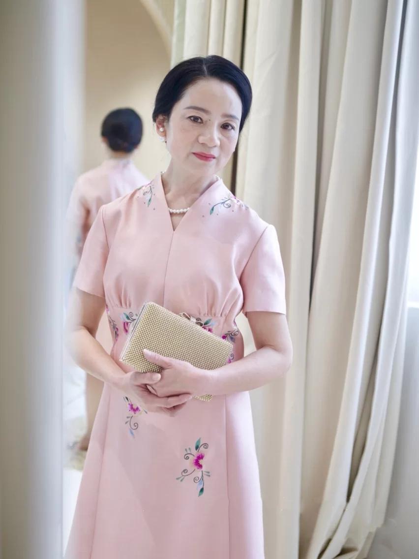 婚礼上那些惊艳妈妈礼服,婚礼婆婆和妈妈礼服推荐
