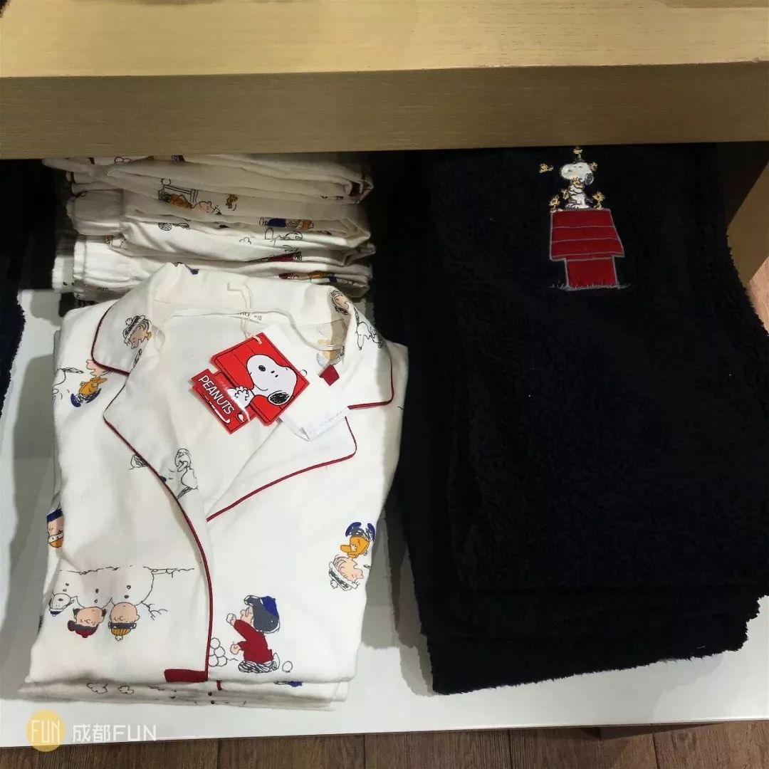 hm和芝麻街联名,moschino联名hm