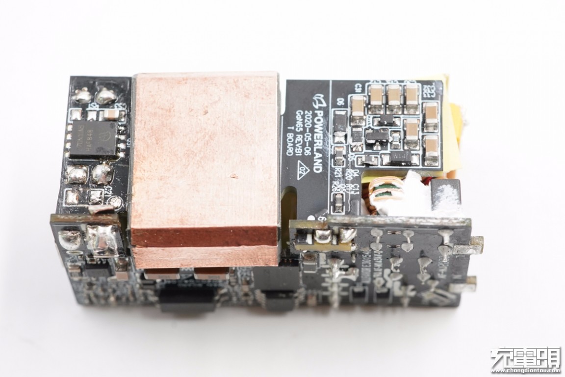 联想口红氮化镓充电器,联想氮化镓充电器对比测评