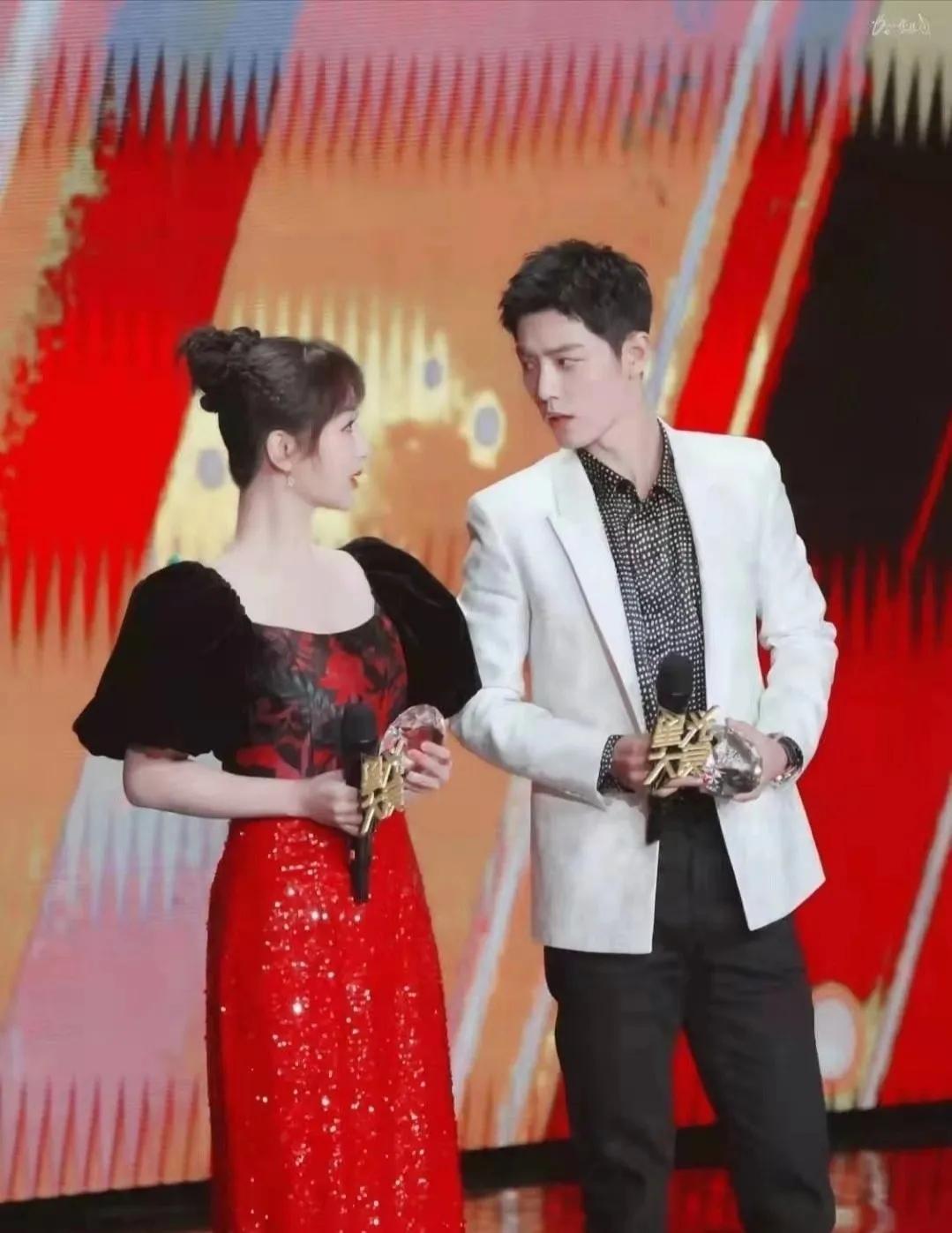 2020星光大赏杨紫唱歌,2020年星光大赏杨紫获奖了吗