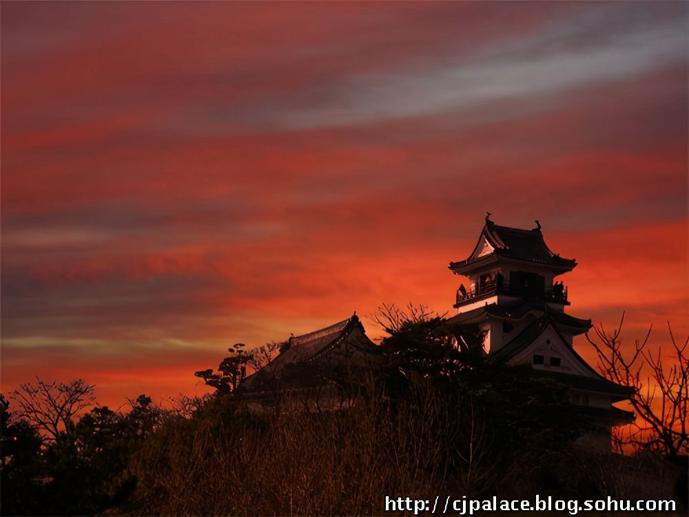 日本魔法城堡,日本城堡和欧洲城堡