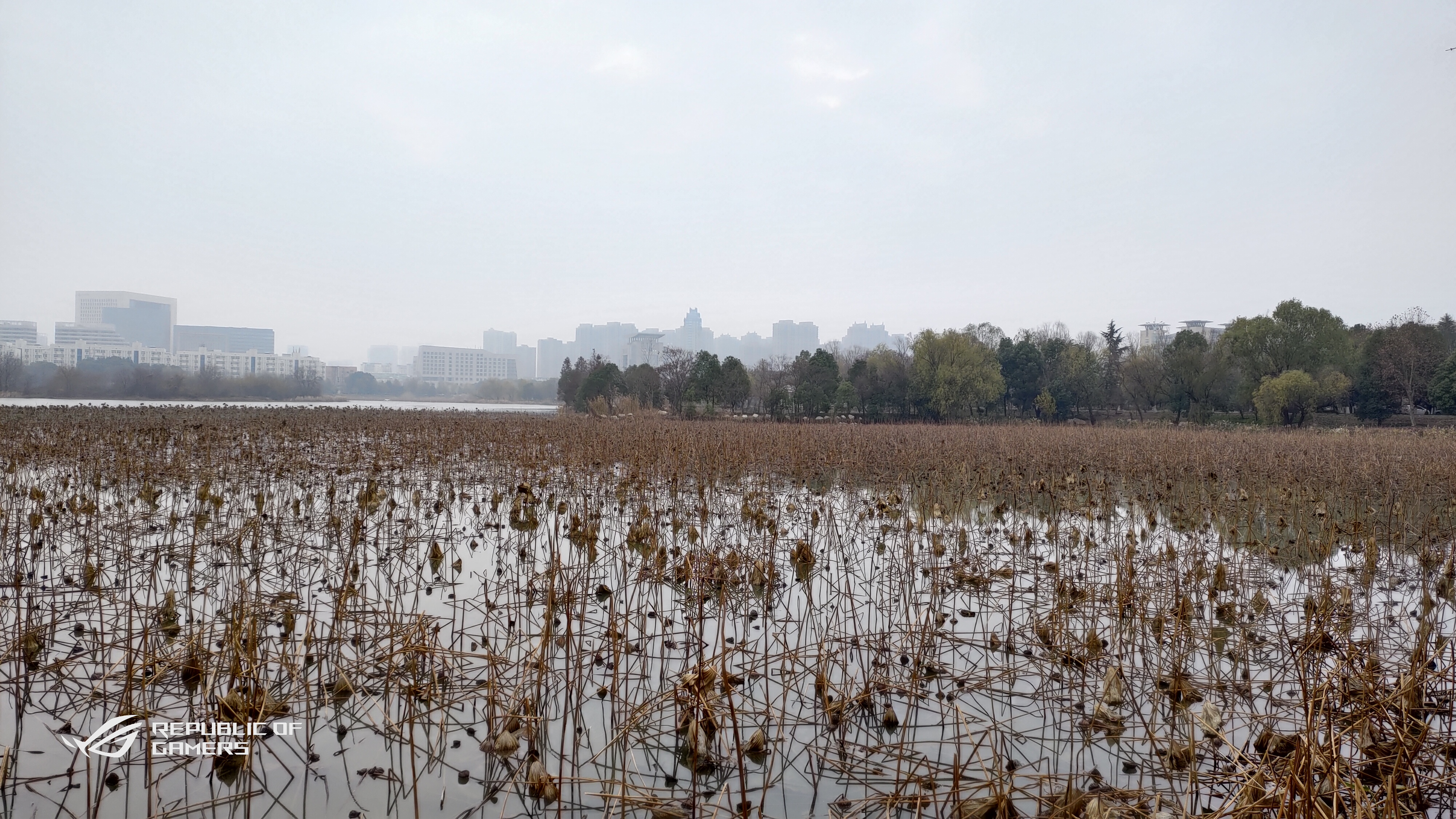 华硕rog手机2代吃鸡黑科技,华硕rogstrixz370-hgaming