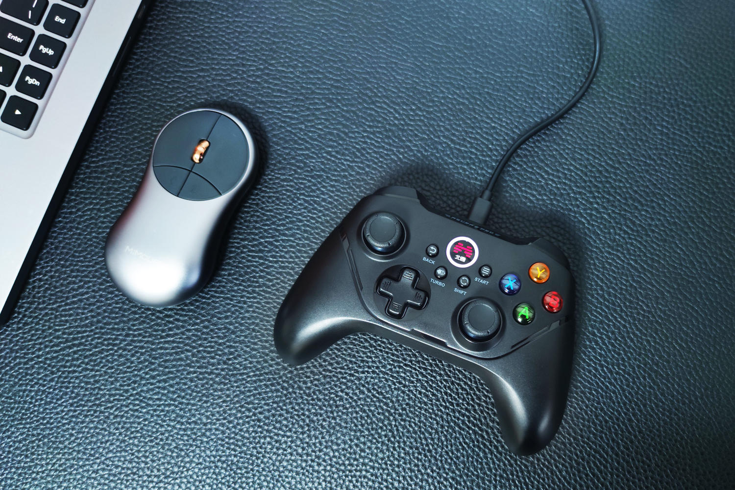 北通阿修罗2pro上手体验，双背键突破手速，畅玩PC电视多平台