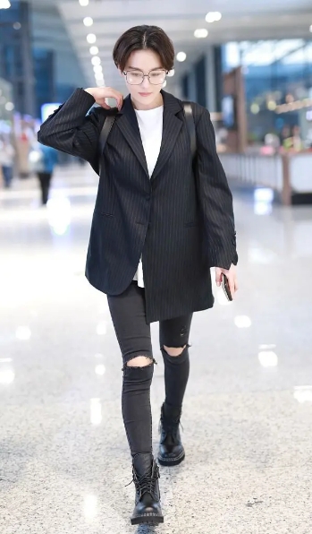 羊绒大衣穿搭30岁女士气质穿搭,羊绒大衣穿搭40岁女士气质穿搭