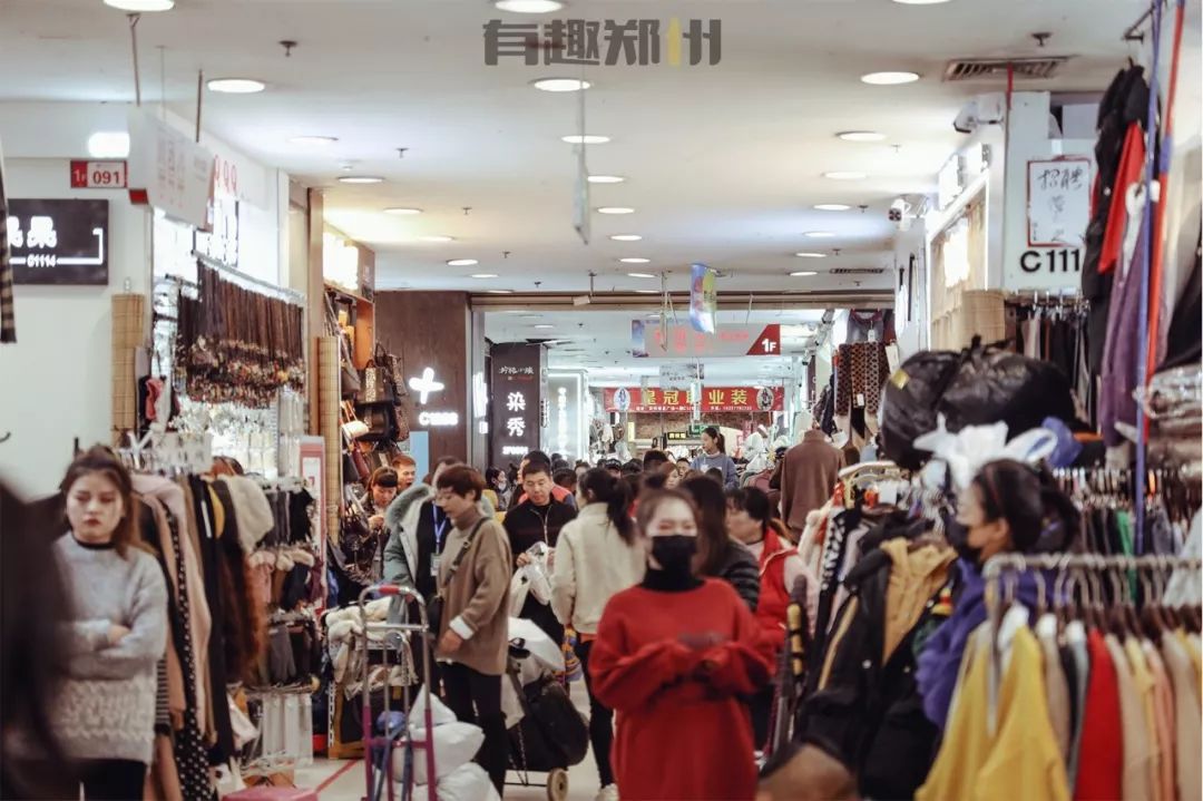 郑州银基商贸城,郑州银基商贸城批发服装生意咋样
