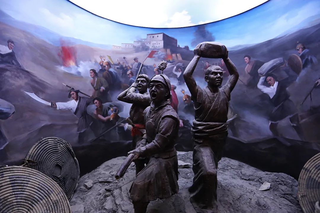 西藏抗英战争纪念碑实拍,抗英战争中的英雄之城