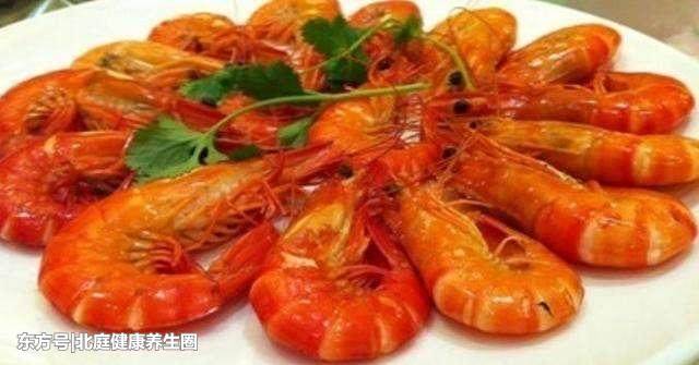 别再乱吃虾了,这样吃就如同吃“*霜砒**”,赶紧告诉家人吧