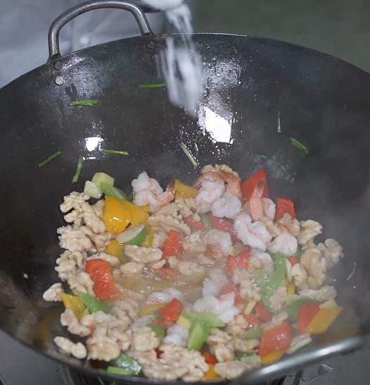 核桃鲜虾,核桃跟虾仁