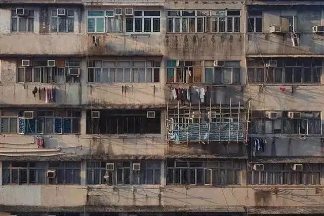 香港棺材房纪录片完整版,香港的棺材屋你见过吗