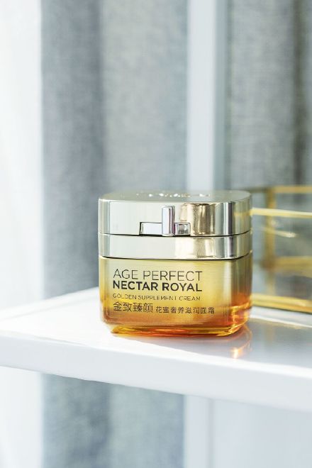 欧莱雅买哪一款护肤套装,欧莱雅有什么值得推荐的面霜