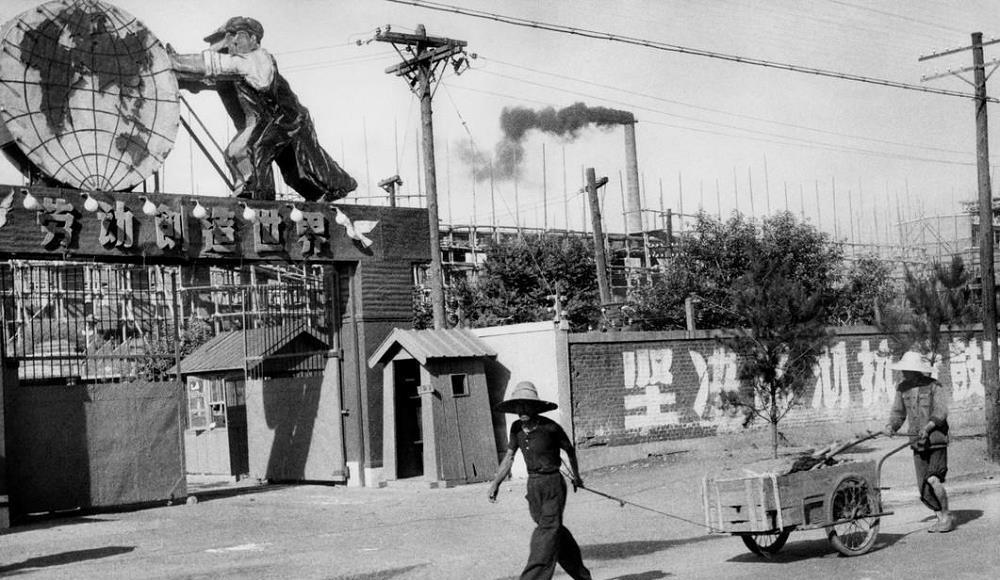 娃哈哈宗庆后多少岁卖冰棍,宗庆后42岁蹬三轮卖冰棍白手起家