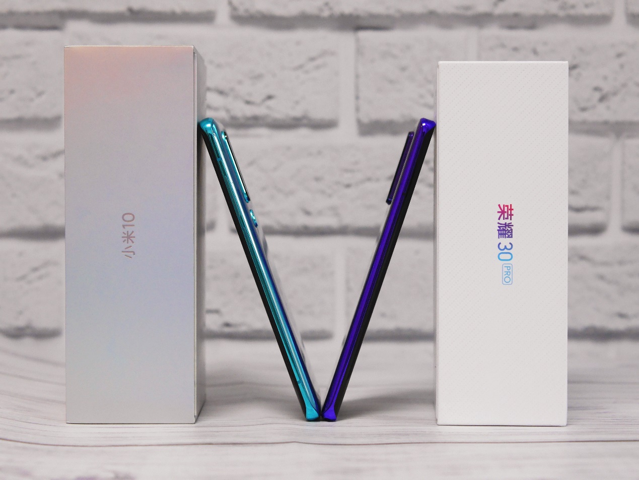 无充值！一文看懂3999到底选华为荣耀30pro还是选小米10