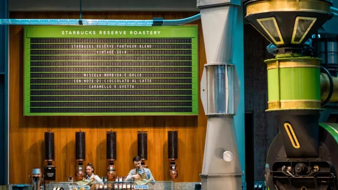 星巴克的设计是谁设计的,上海星巴克的设计师