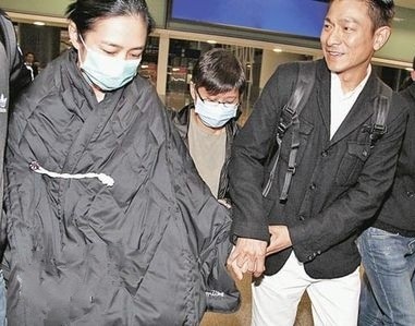 隐藏20多年的身份终于曝光,刘德华51岁生女