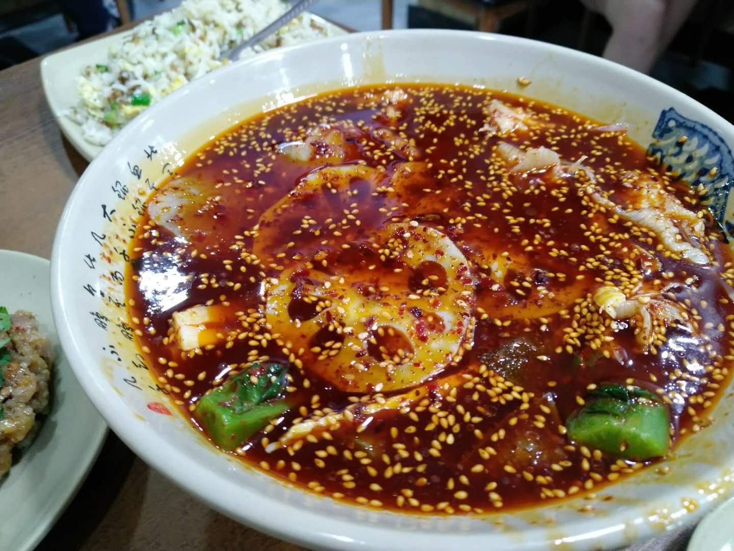 来成都必吃的十大小吃有哪些,外地人来成都必吃的十大小吃