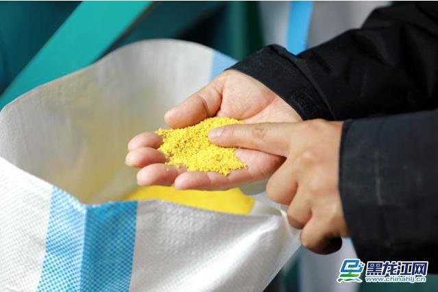 贫困村扶贫修路带来新希望,修好致富路助力乡村振兴