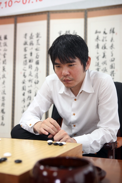 韩国棋院最新视频,韩国棋手李世石vs阿尔法狗战绩