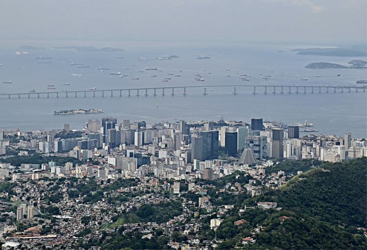 世界上最繁华的城市之一，被称为“狂欢节之都”，私藏在巴西