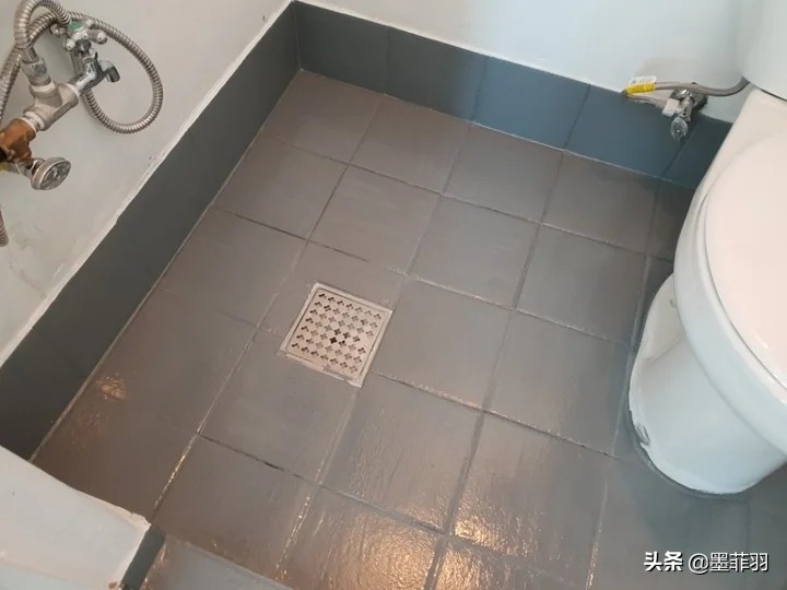 卫生间太脏,卫生间太脏没法打扫教你一招