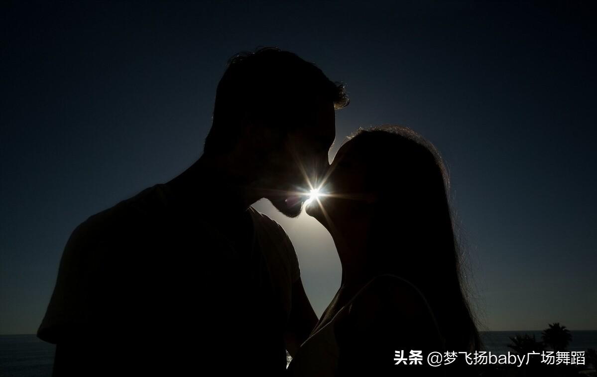 发现闺蜜男朋友的秘密怎么办,发现闺蜜男友的秘密怎么办