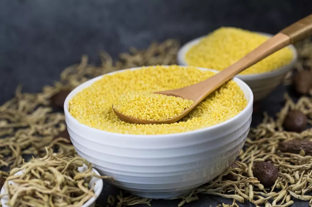 小米加一物对身体有什么好处,小米和什么煮最好养胃