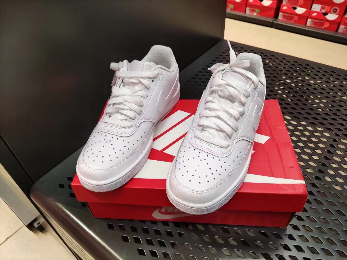 奥特莱斯代购是怎么赚钱的,奥特莱斯经营有何诀窍