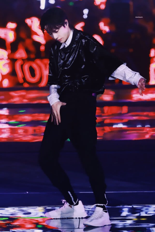 王一博新剧搭档,王一博赵丽颖搭档新剧你会支持吗