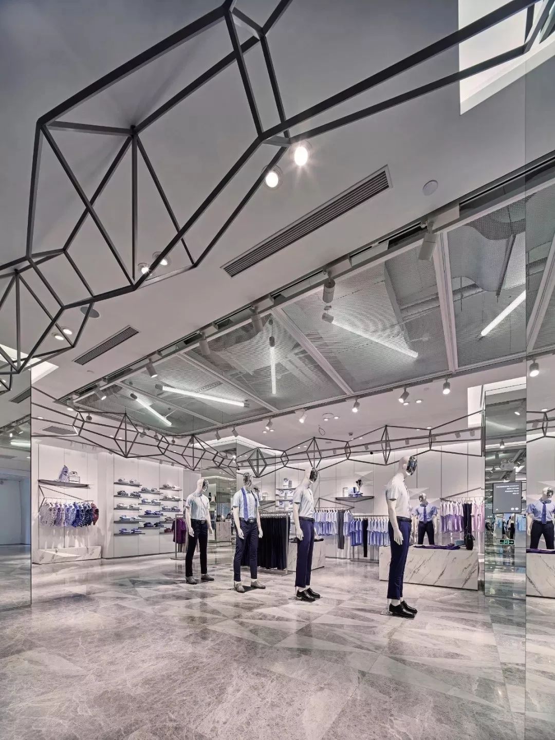 雅戈尔2021年服装业务收入,雅戈尔服装营业额