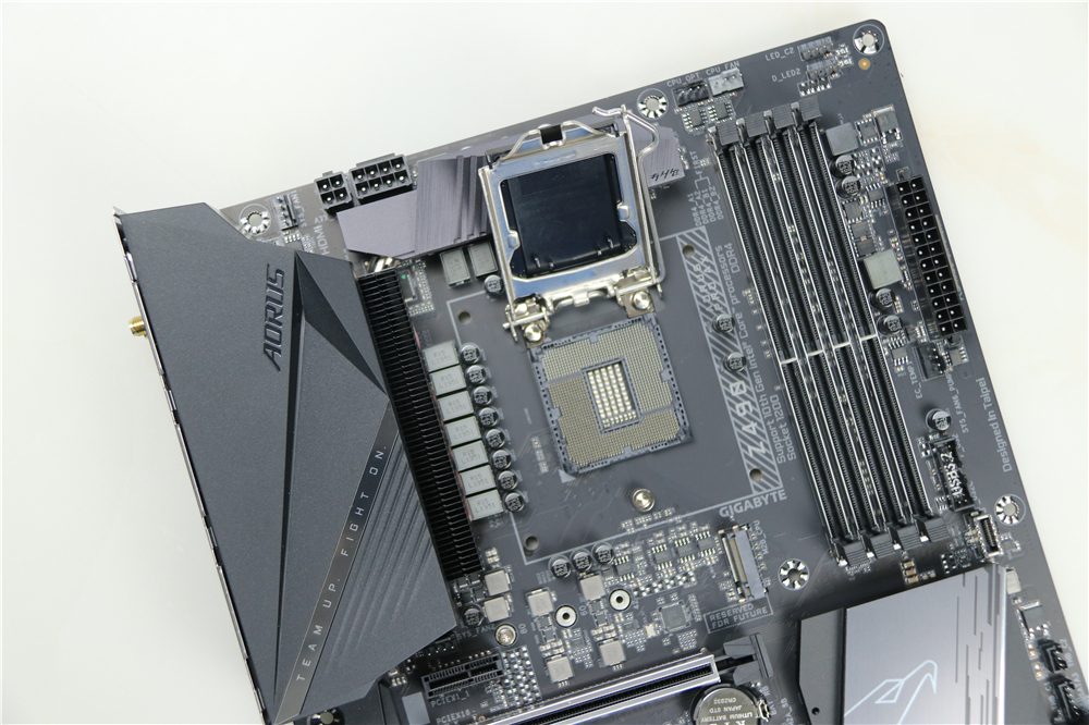 技嘉gigabytez490visiong,2000元技嘉z790主板