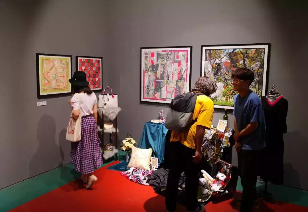 又到一年毕业季离开校园,又到一年一季毕业季