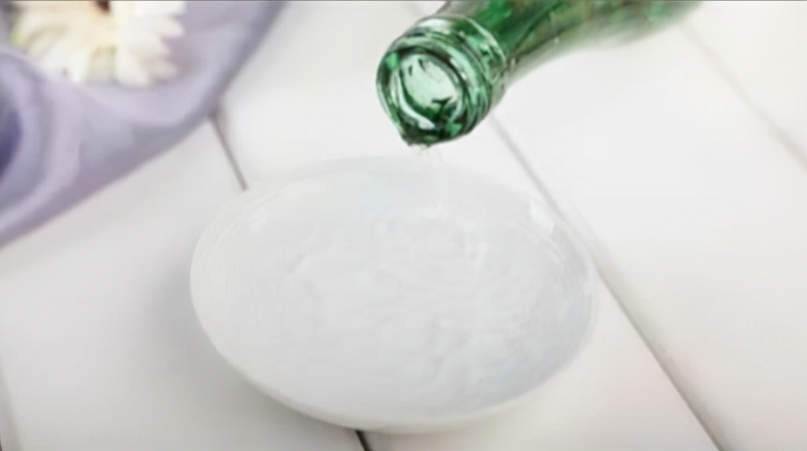 穿过鞋子后脚臭怎么办,穿过的鞋子喷什么除臭