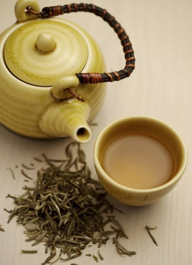 女人需要有个红颜知己,女人需要有个蓝颜知己