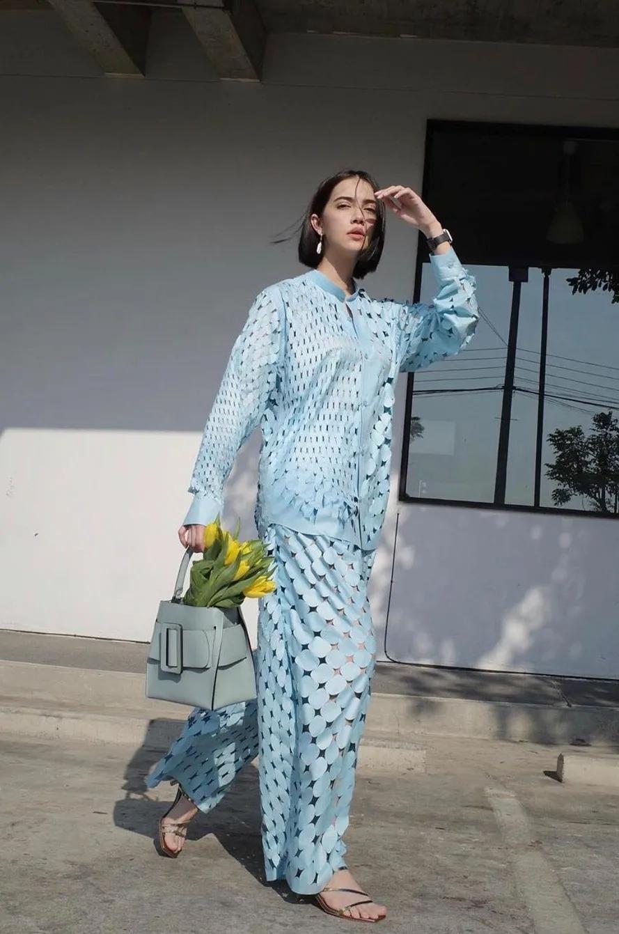 一身衣服飙300w,背爱马仕演穷女孩?国民初恋的人设太扯了…