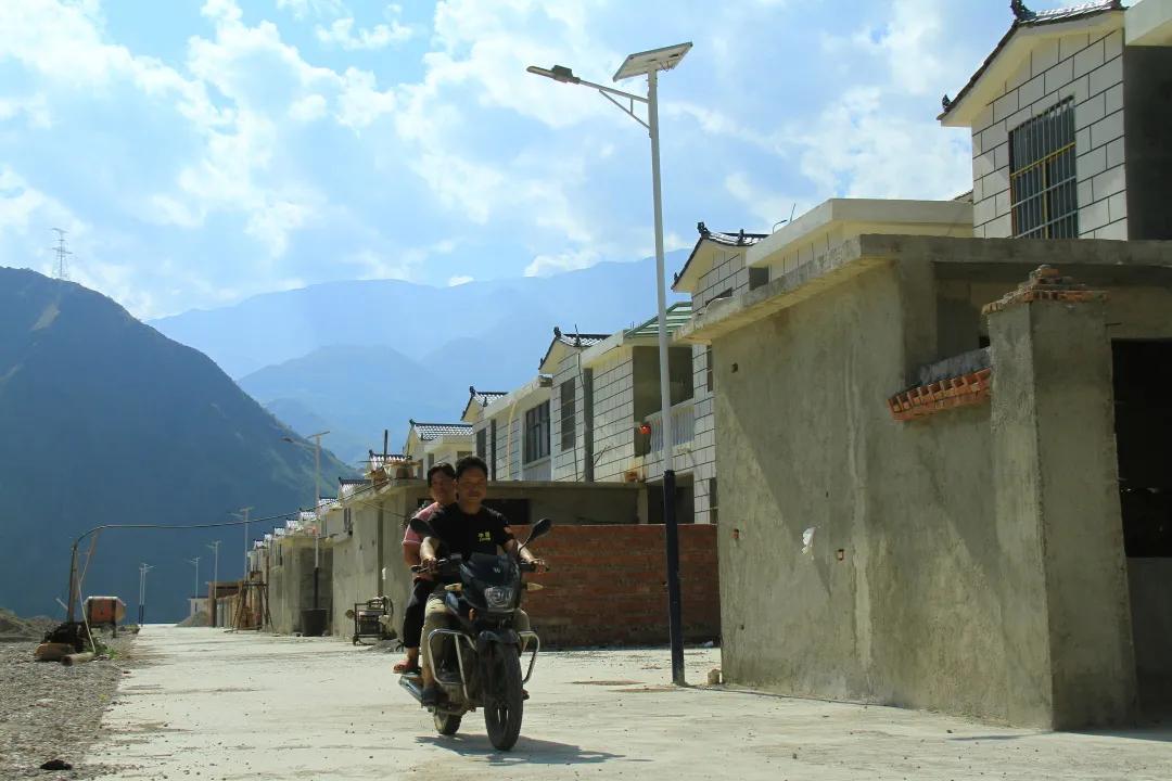 直击：乌东德镇大梨树村“金果果”探索之路